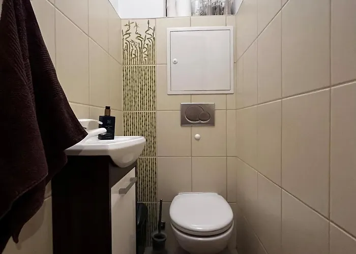 아파트 Spacious In The Heart Of *